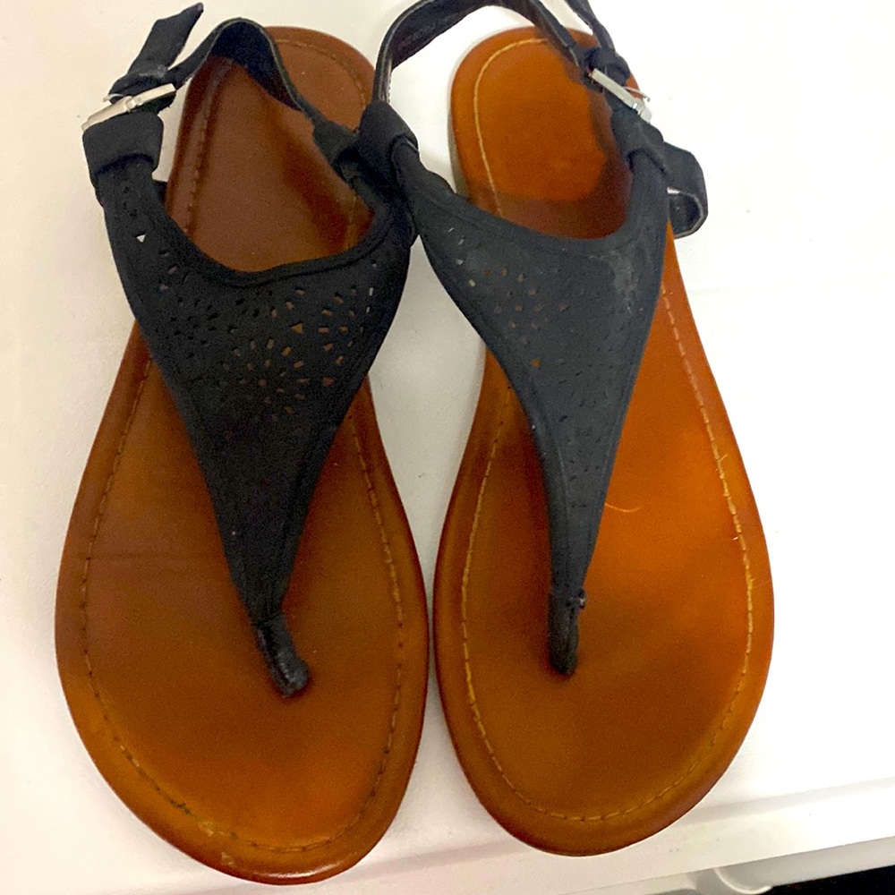 Thong sandals